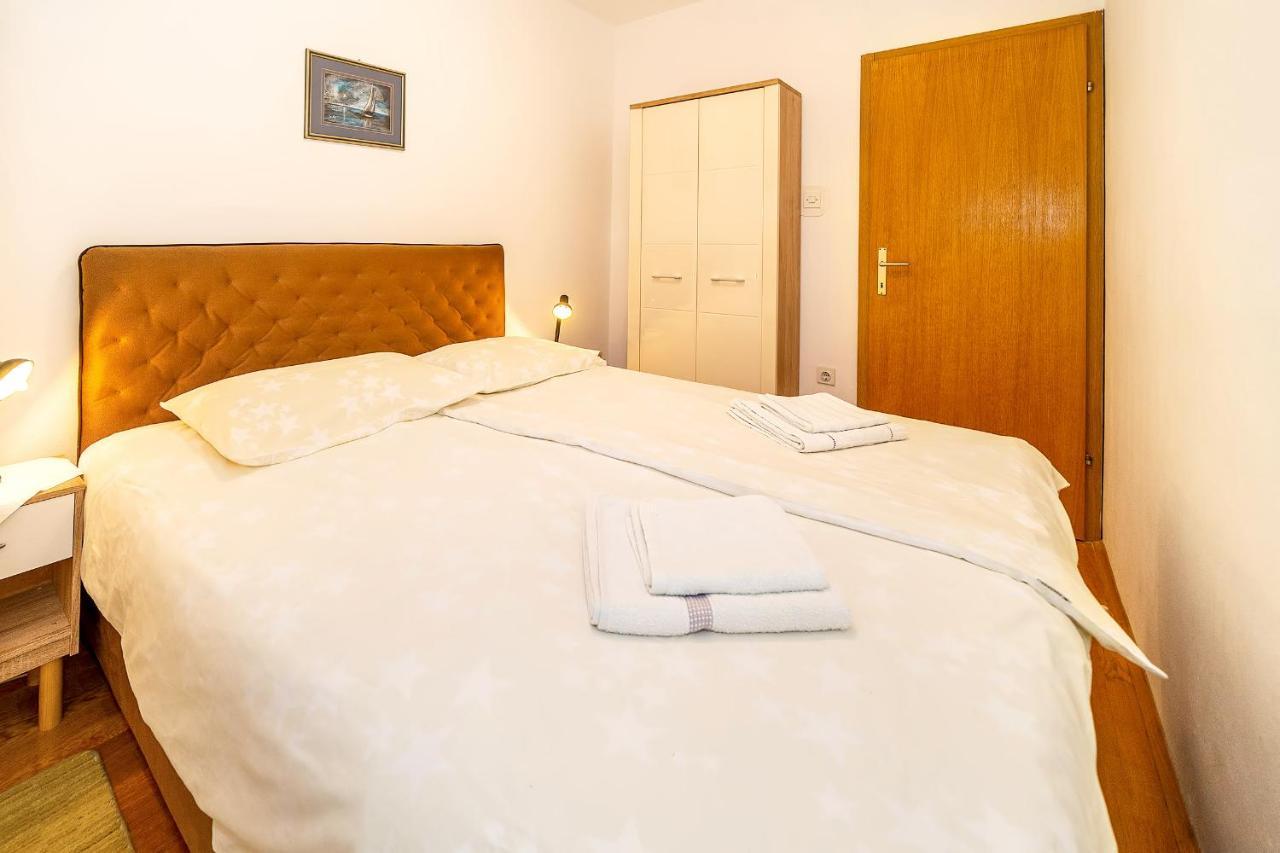 Apartments Jurina 2 Krk Town Exterior photo