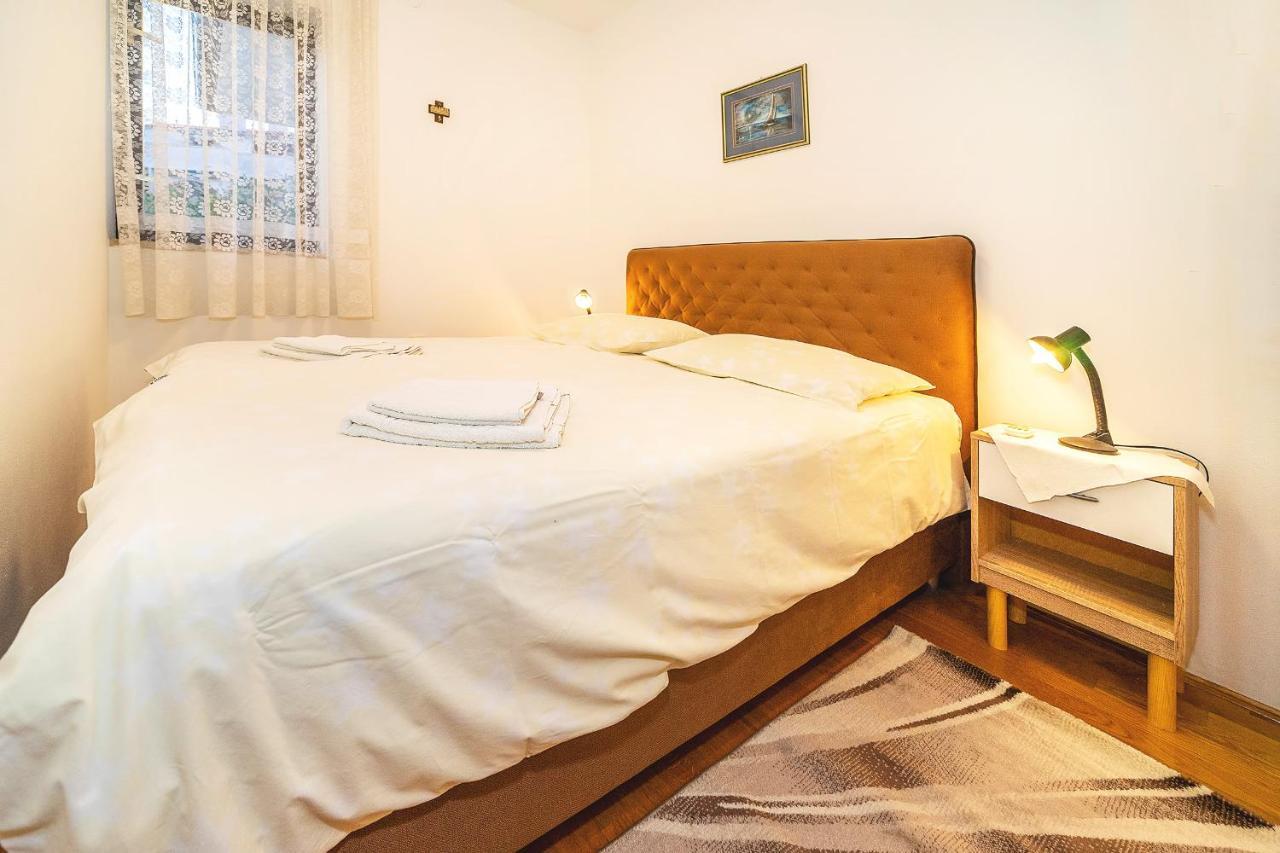 Apartments Jurina 2 Krk Town Exterior photo
